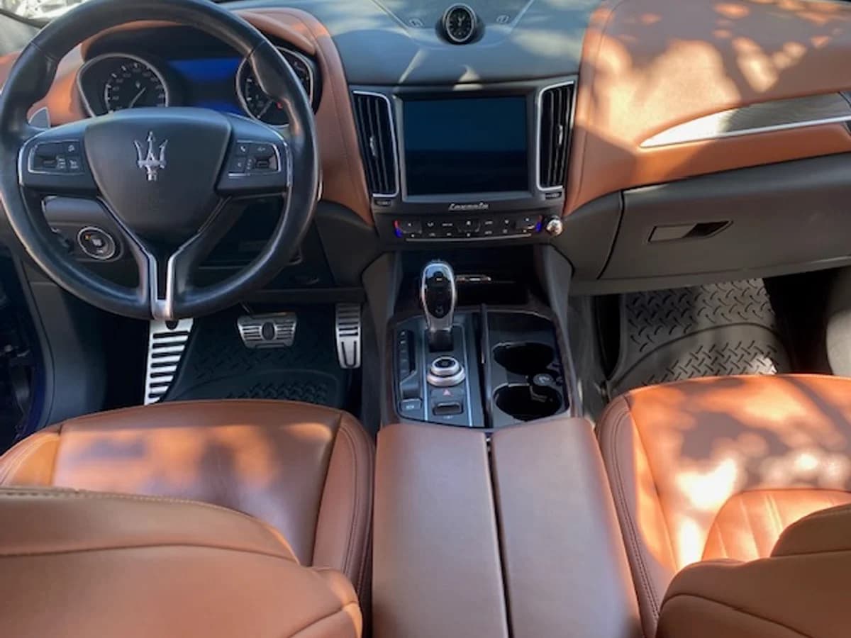 MASERATI LEVANTE SQ4 Bi turbo 430 HP. 2019 - Imagen 16