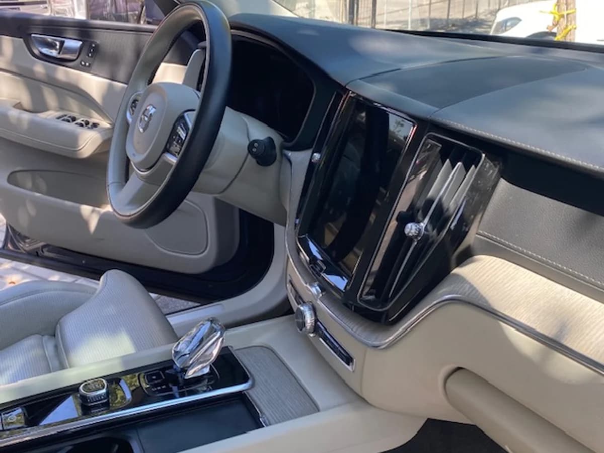 VOLVO XC60 T8 R Awd Recharge 2023 - Imagen 12