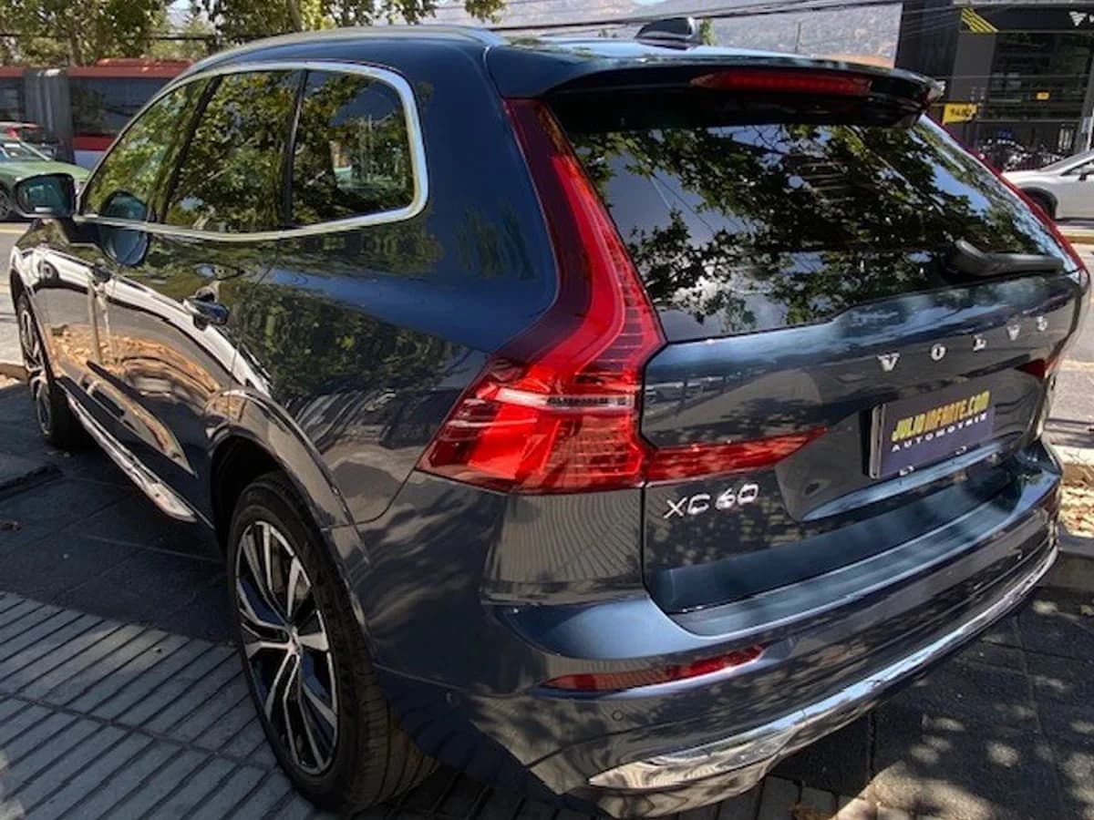 VOLVO XC60 T8 R Awd Recharge 2023 - Imagen 9