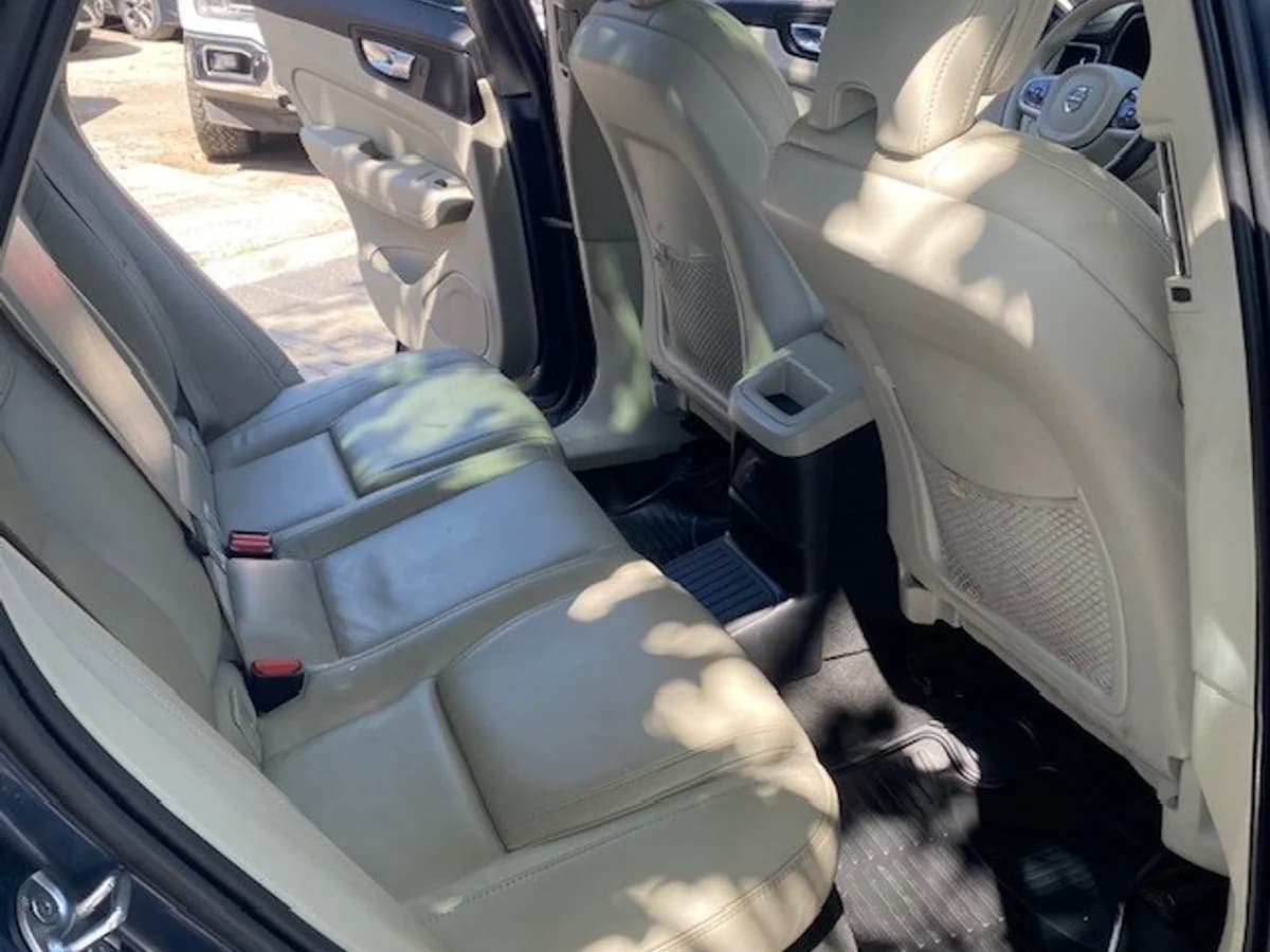 VOLVO XC60 T8 R Awd Recharge 2023 - Imagen 18