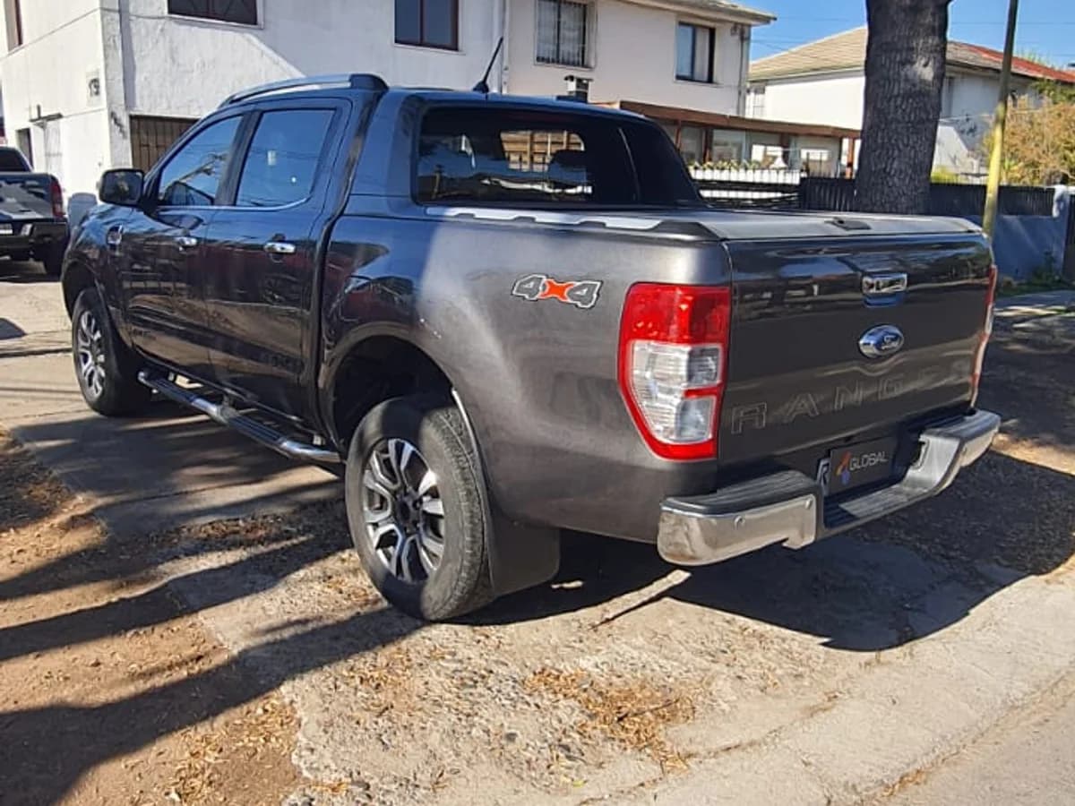 FORD RANGER 3.2 LIMITED 4X4 CUERO DIESEL UNICO DUEÑO EXTRAORDINADIA - Imagen 5