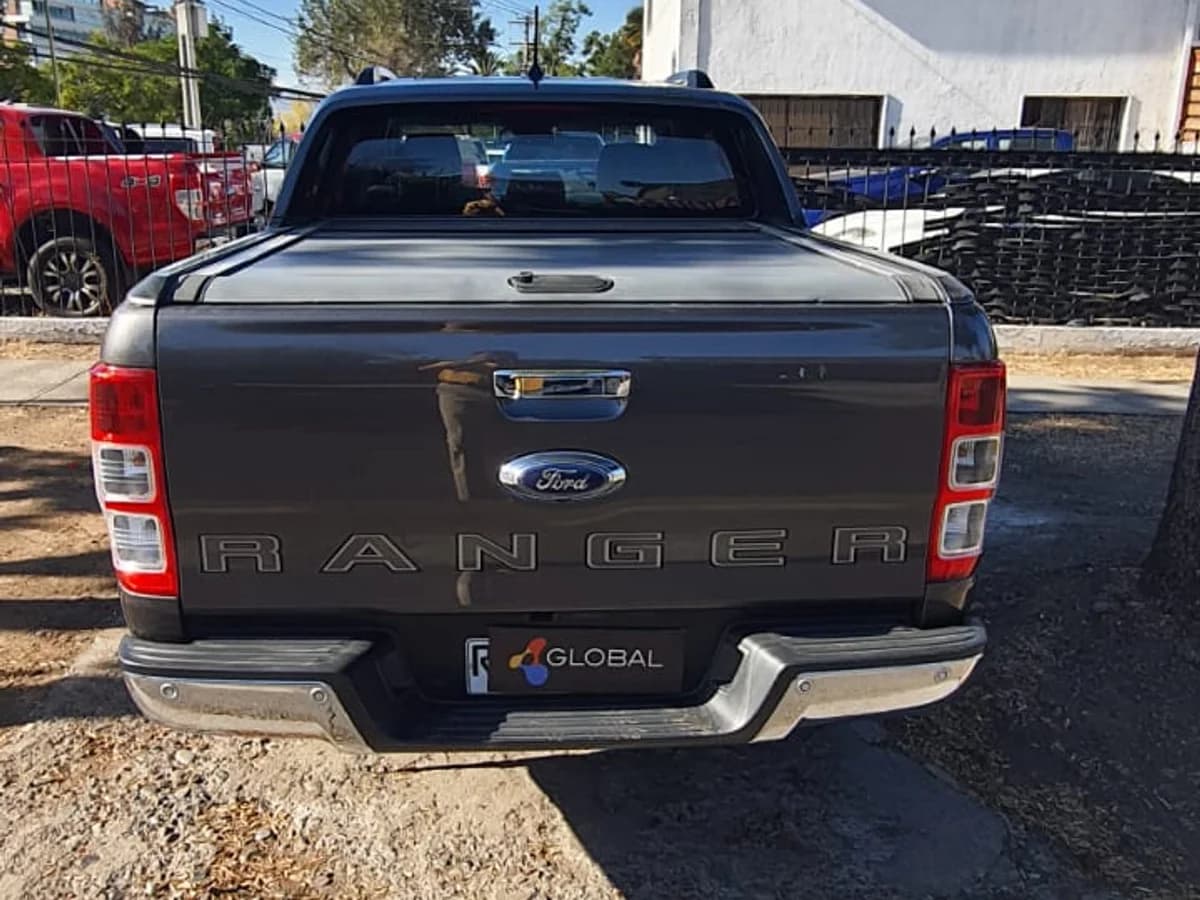 FORD RANGER 3.2 LIMITED 4X4 CUERO DIESEL UNICO DUEÑO EXTRAORDINADIA - Imagen 6