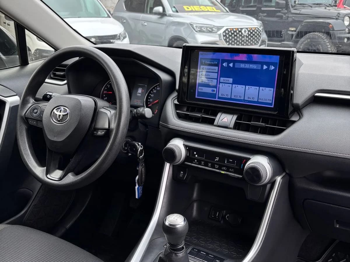 TOYOTA RAV 4 - Imagen 7