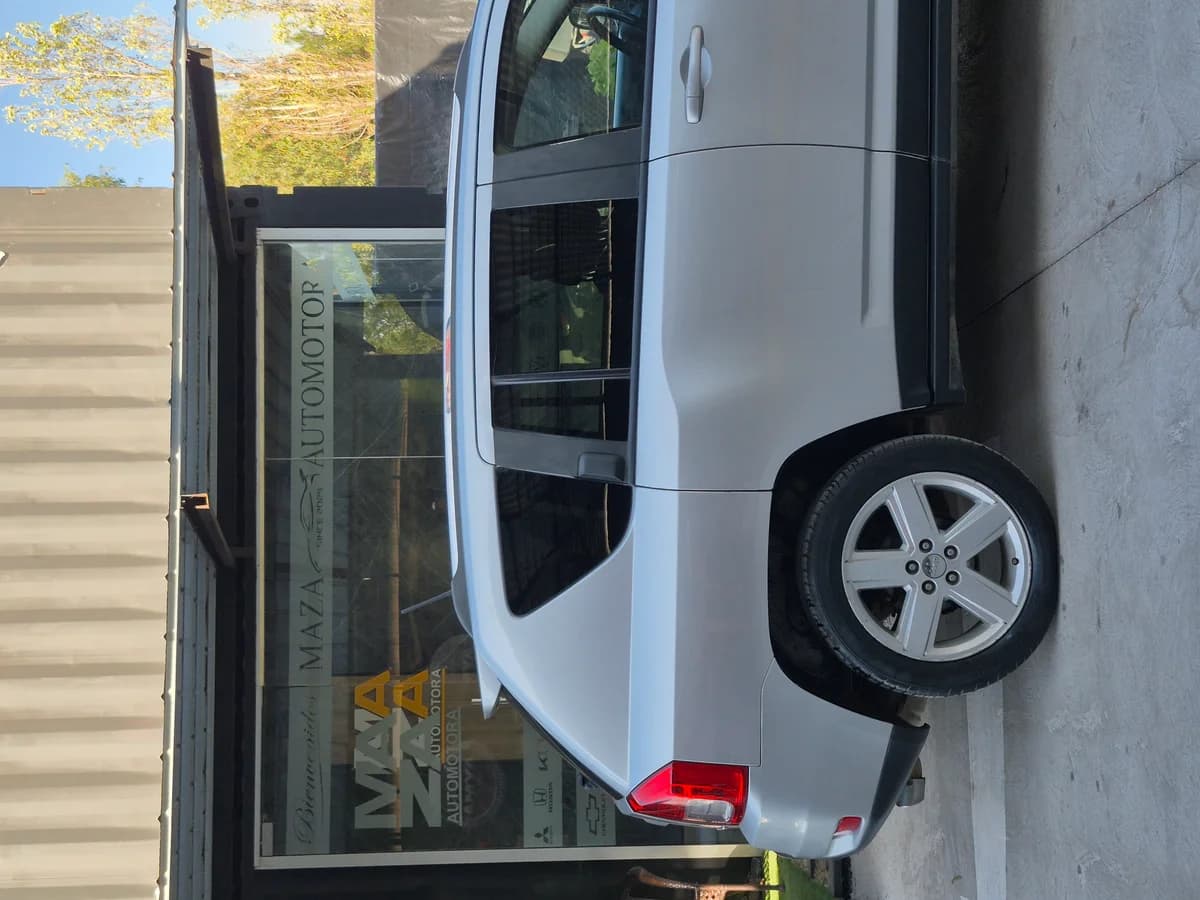 Jeep Compass Limited 2.4, Automático - Imagen 2