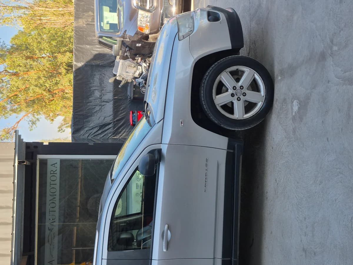 Jeep Compass Limited 2.4, Automático - Imagen 3