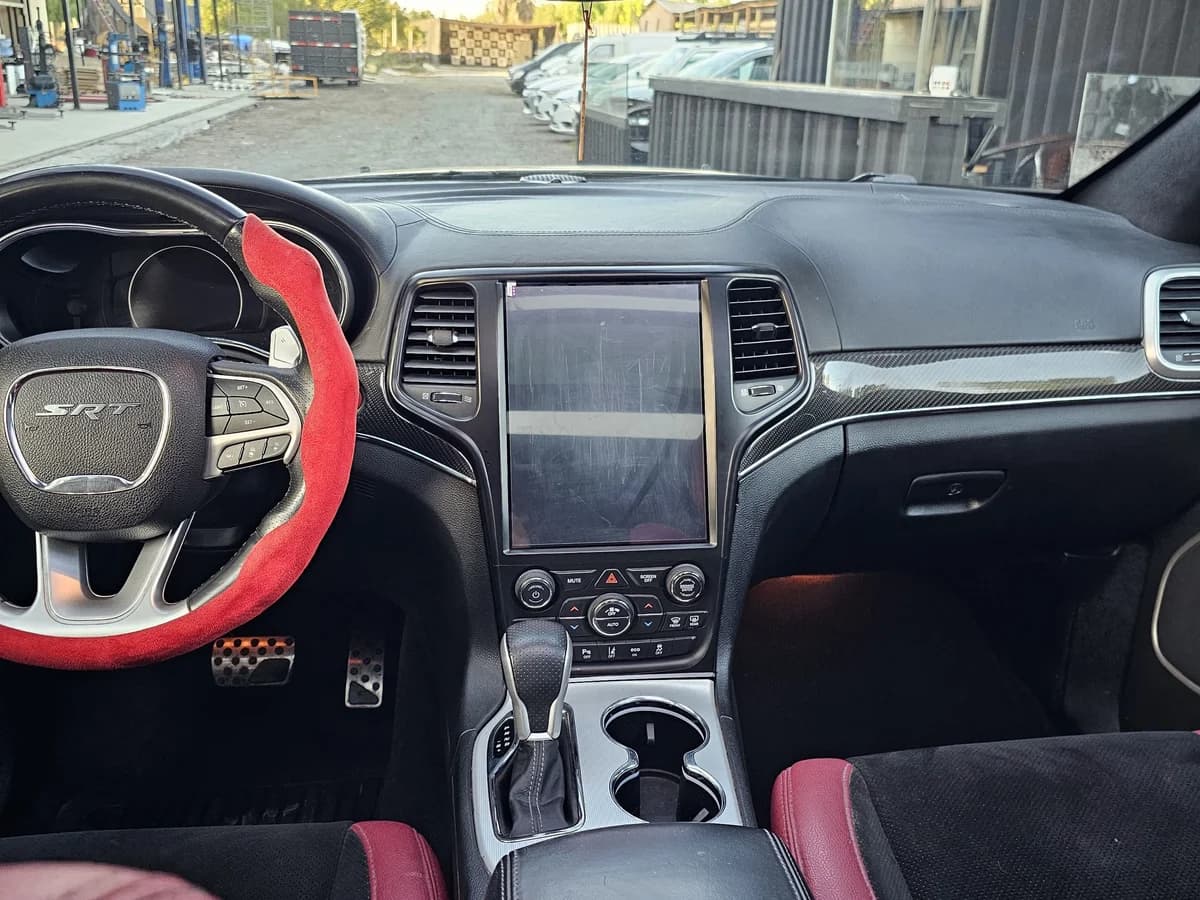 Jeep grand cherokee srt8, 6.4cc automático - Imagen 12