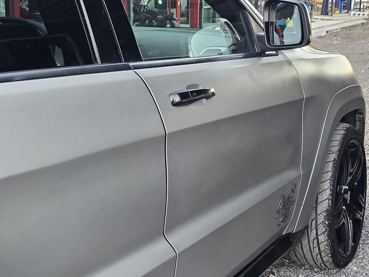 Jeep grand cherokee srt8, 6.4cc automático - Imagen 20