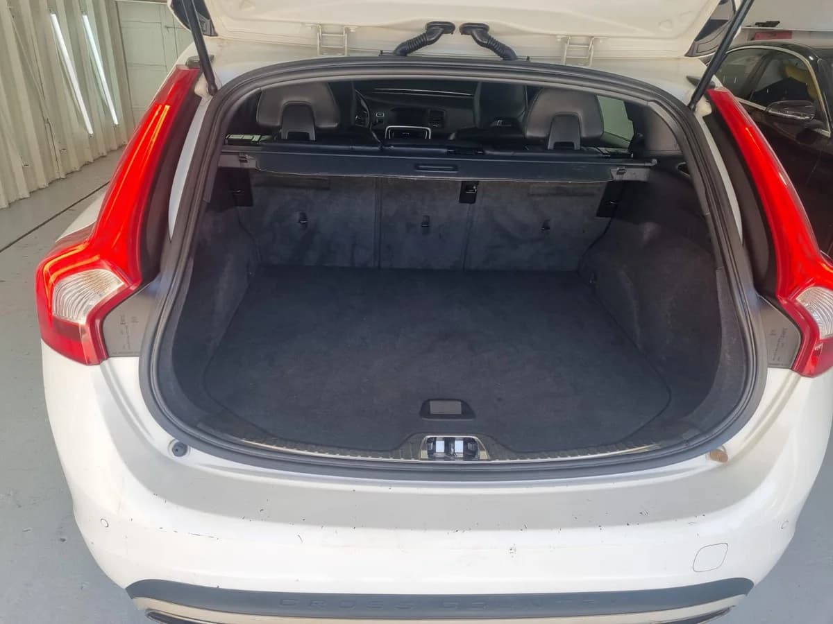 VOLVO V60 D4 2.4 LTD AWD AUT - Imagen 23