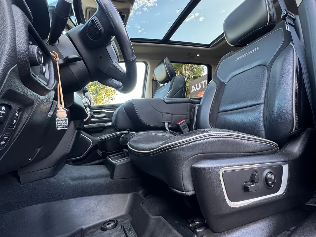 DODGE RAM 1.500 LARAMIE 5.7 - Imagen 11