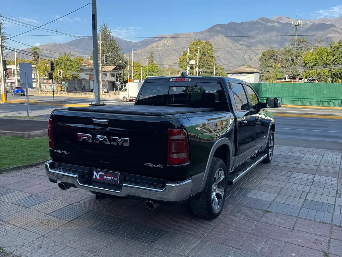 DODGE RAM 1.500 LARAMIE 5.7 - Imagen 15