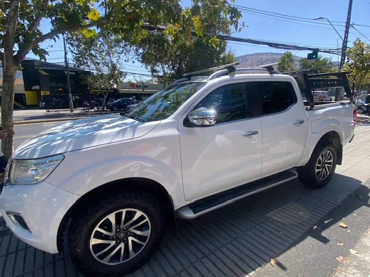 NISSAN NP300 4x4 2.3 AUT 2019