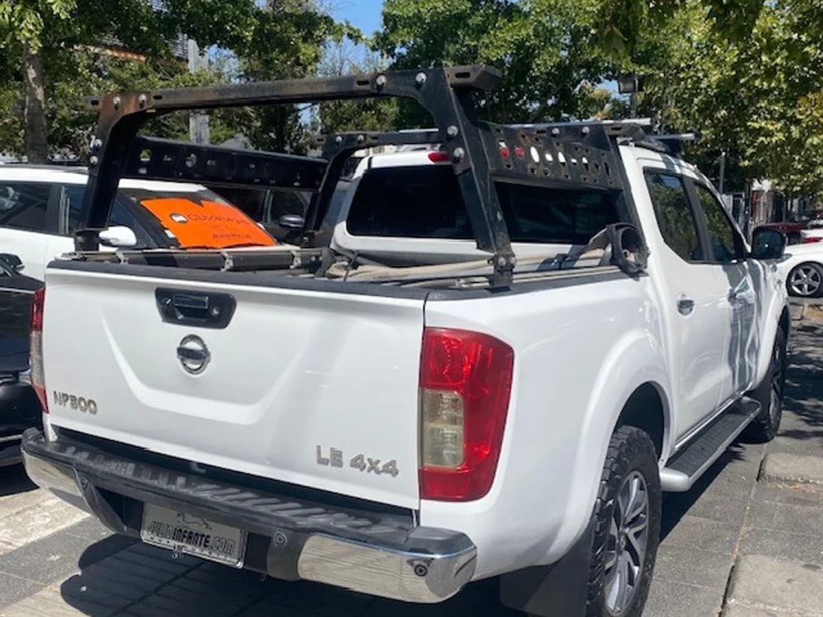 NISSAN NP300 4x4 2.3 AUT 2019 - Imagen 4