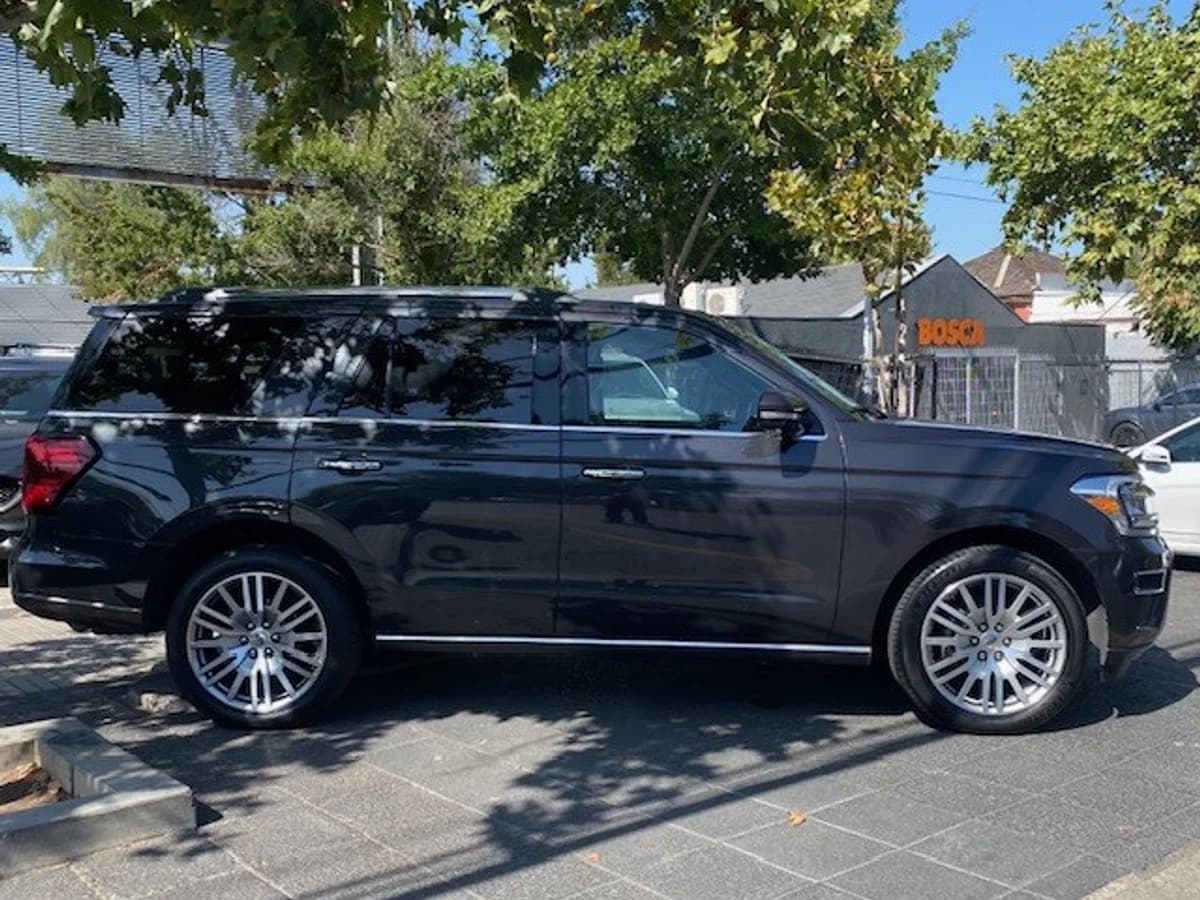 FORD EXPEDITION Limited 3.5 Aut. 2023 - Imagen 3