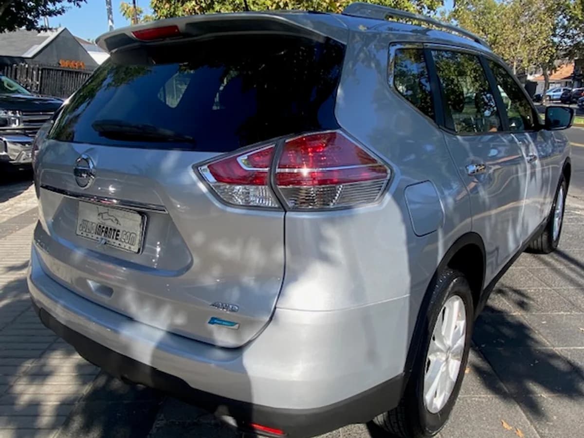 NISSAN X-TRAIL Sense CVT 2.5 2017 - Imagen 2