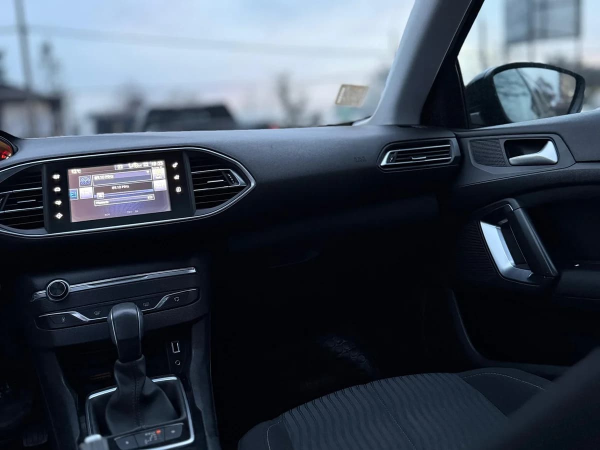 Peugeot 308 Automatico 2016 - Imagen 15