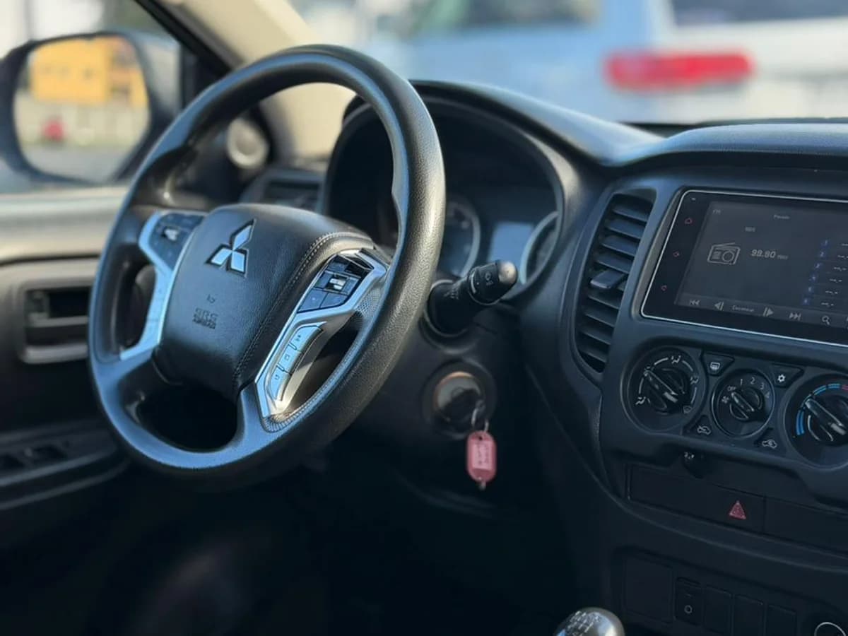MITSUBISHI L200 Katana Crt 4x4 2022 - Imagen 6
