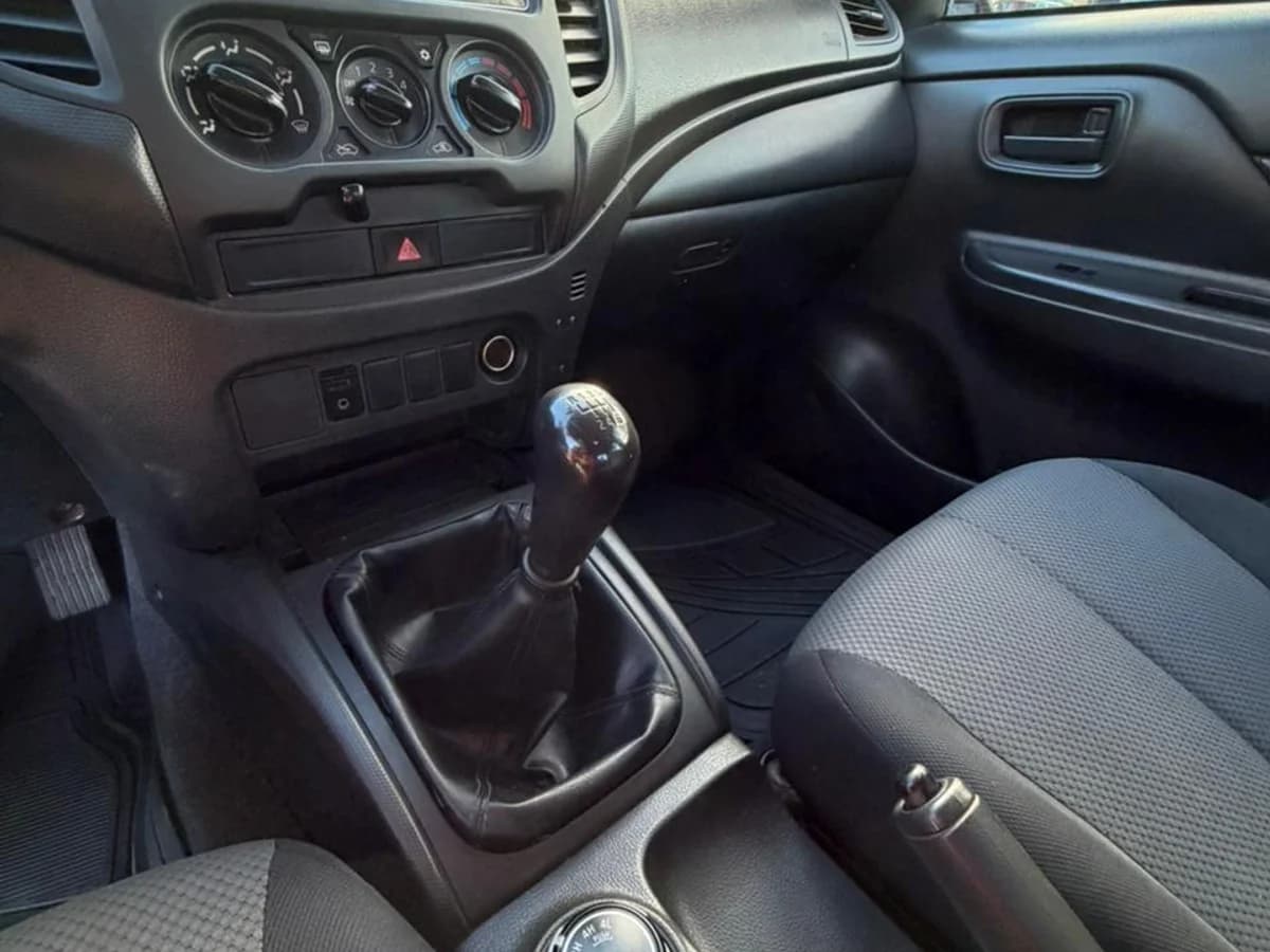MITSUBISHI L200 Katana Crt 4x4 2022 - Imagen 11