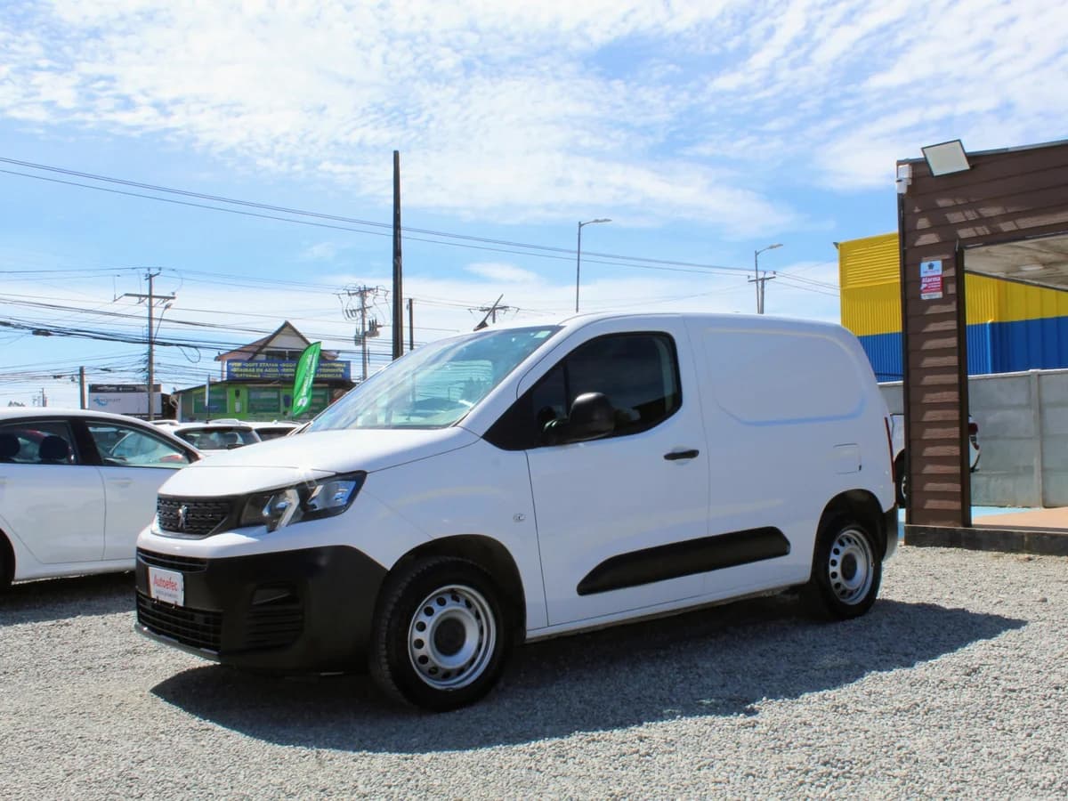 PEUGEOT PARTNER BLUE HDI 2023 - Imagen 1