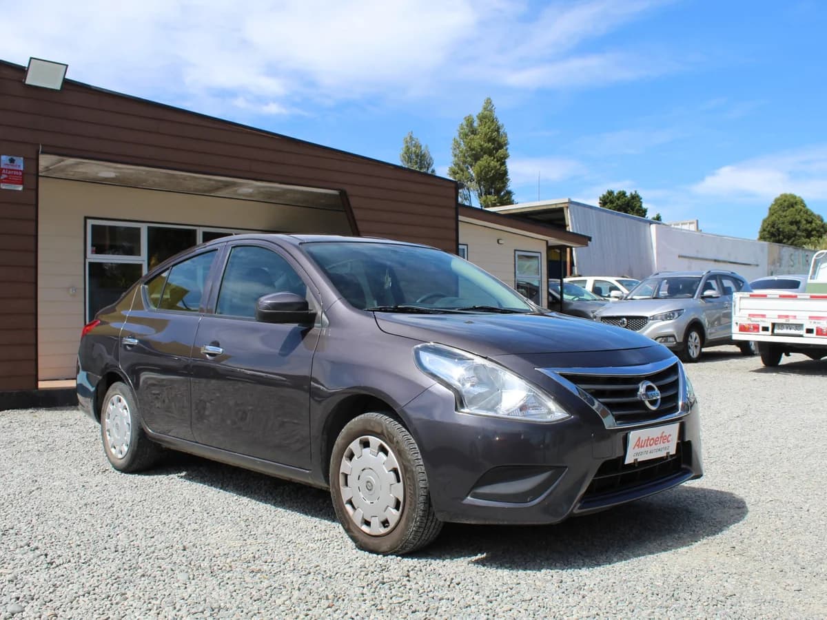 NISSAN VERSA SENSE MT 2018 - Imagen 4