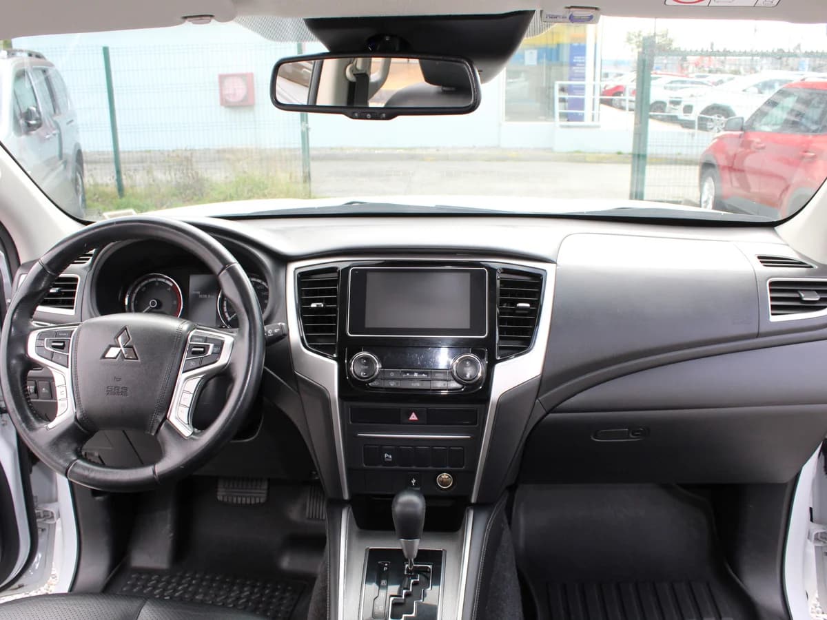 MITSUBISHI L200 DAKAR HP AUT. 2023 - Imagen 7