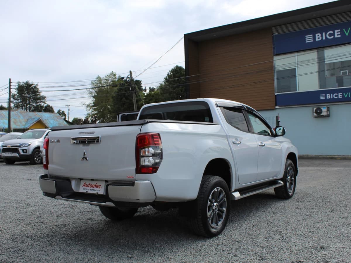 MITSUBISHI L200 DAKAR HP AUT. 2023 - Imagen 8