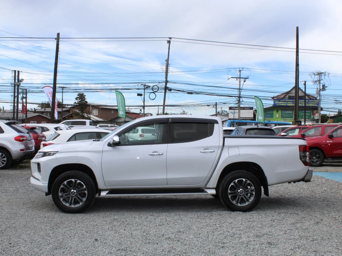 MITSUBISHI L200 DAKAR HP AUT. 2023 - Imagen 10