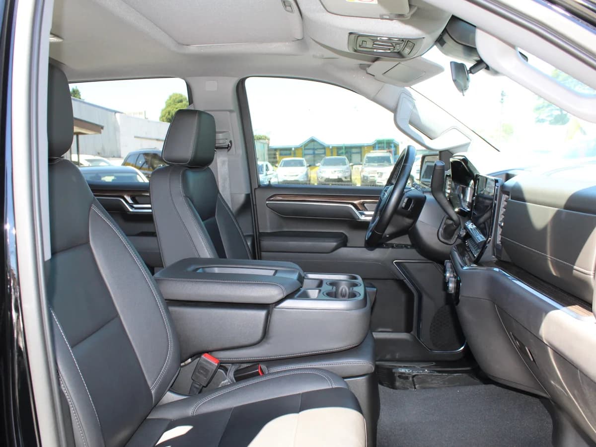 CHEVROLET SILVERADO TRAIL BOSS Z71 2024 - Imagen 6