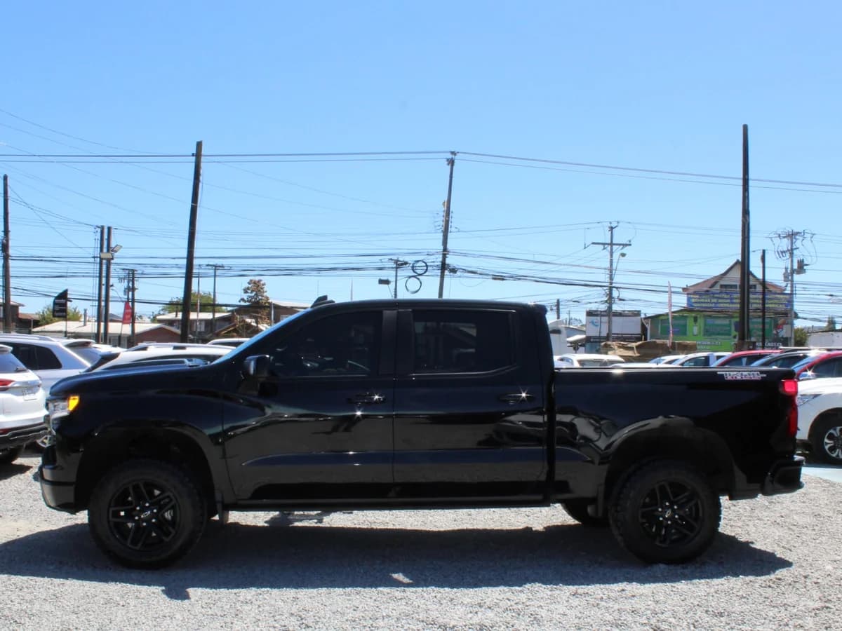 CHEVROLET SILVERADO TRAIL BOSS Z71 2024 - Imagen 11