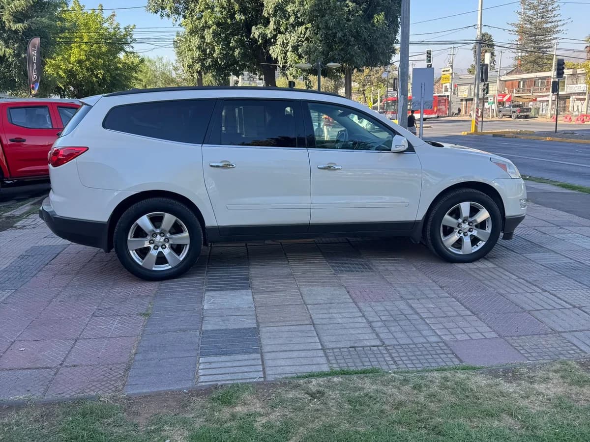 CHEVROLET TRAVERSE II LT AWD 3.6 AWD 3.6 2013 - Imagen 6