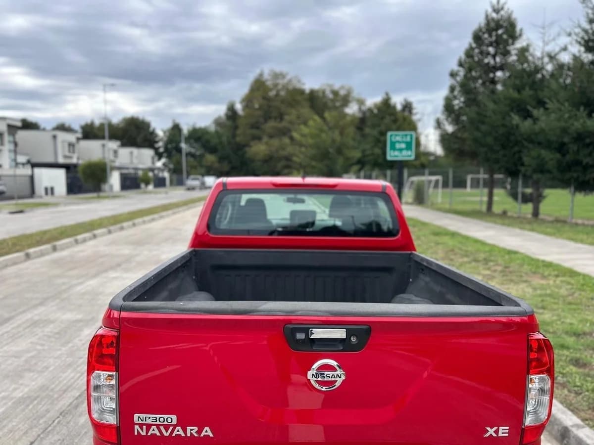 VENDIDA/NISSAN NP300 4X2 - Imagen 4