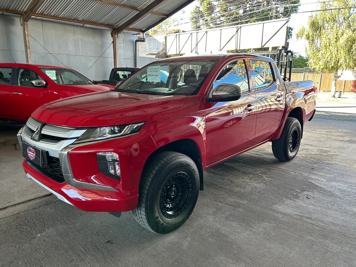 L200 KATANA 4X4 - Imagen 4