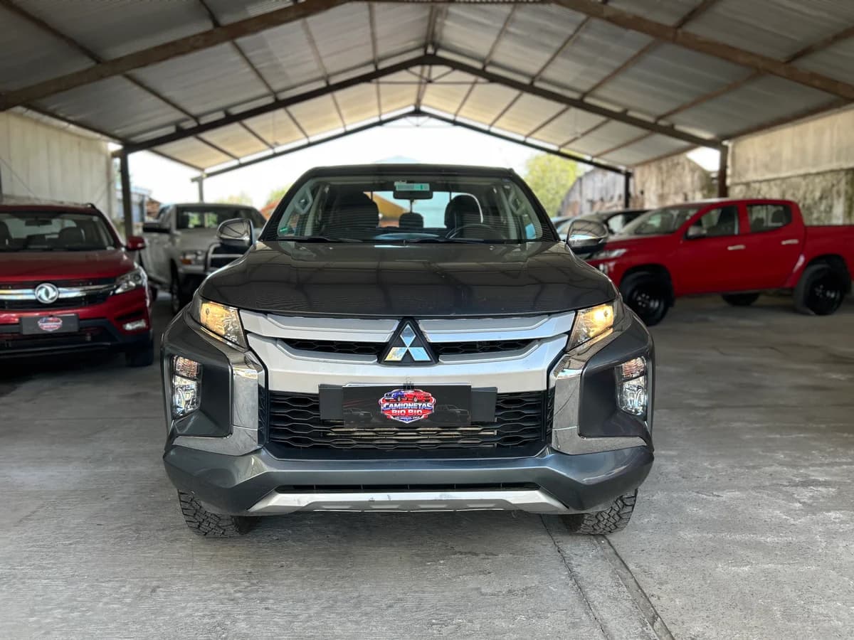 VENDIDA / KATANA 4X4 CON 86.000KM