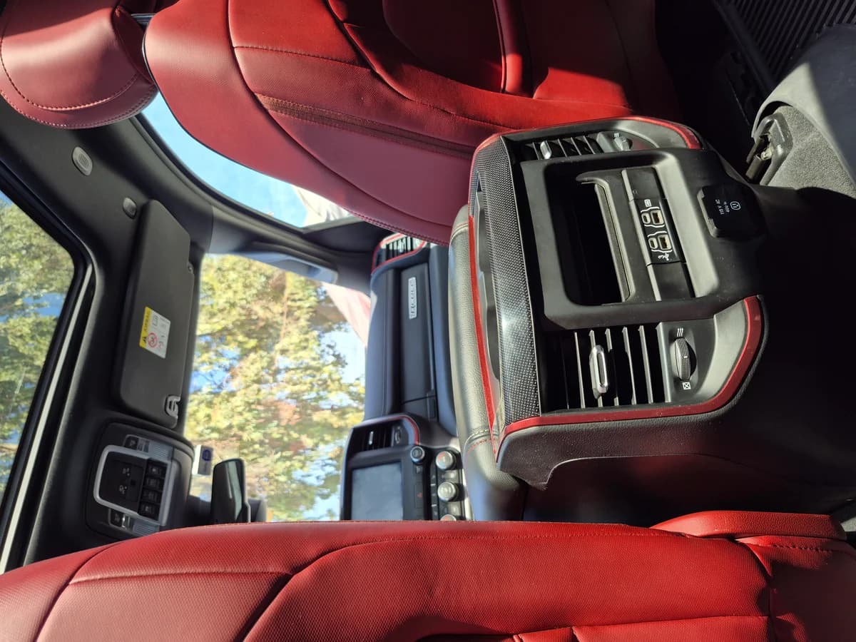 Ram 1500 Rebel Crew - Imagen 10
