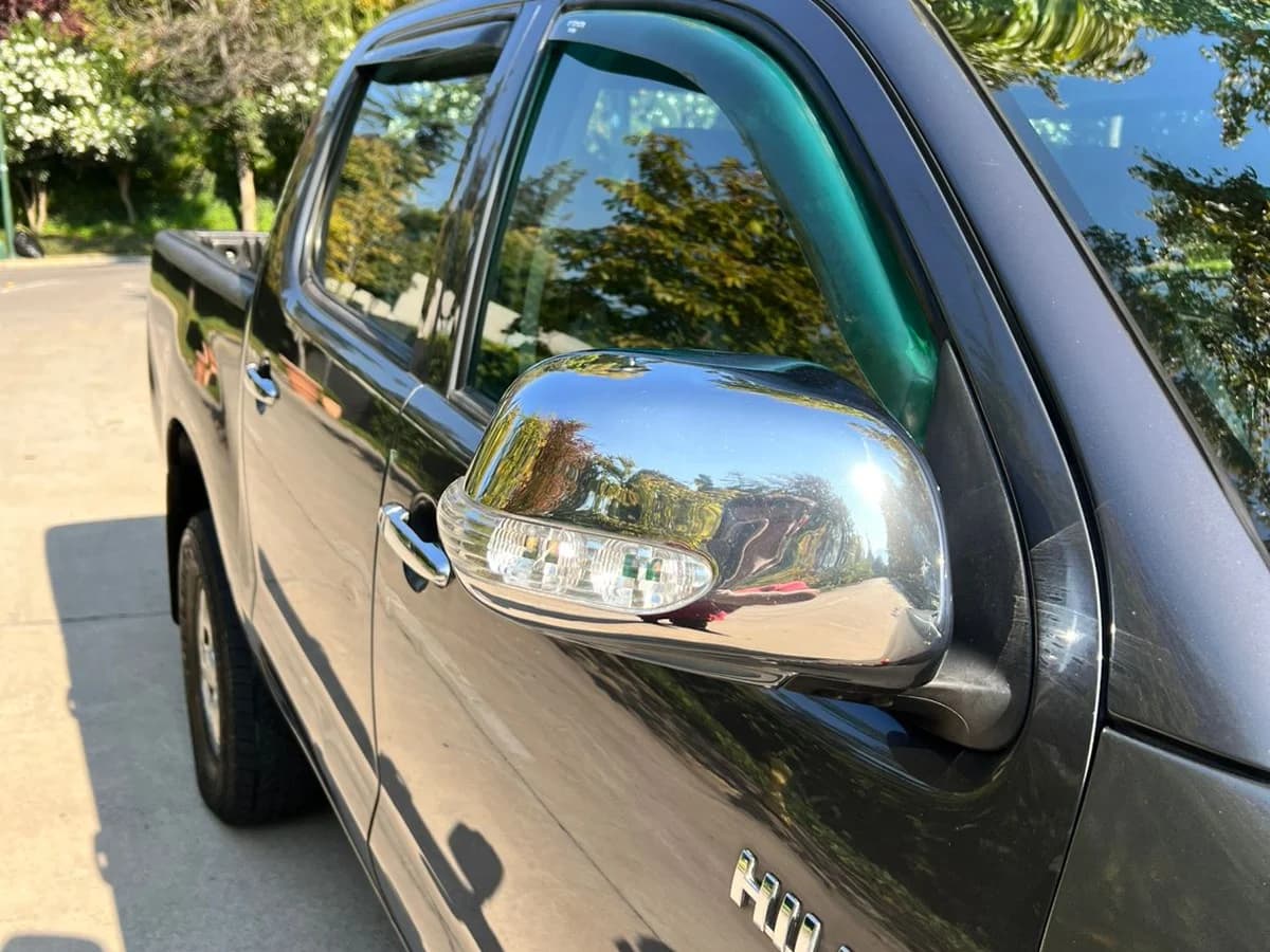 TOYOTA HILUX 2.5L DIESEL SR DC 4X2 (PERDIDA ASIMILADA) - Imagen 3