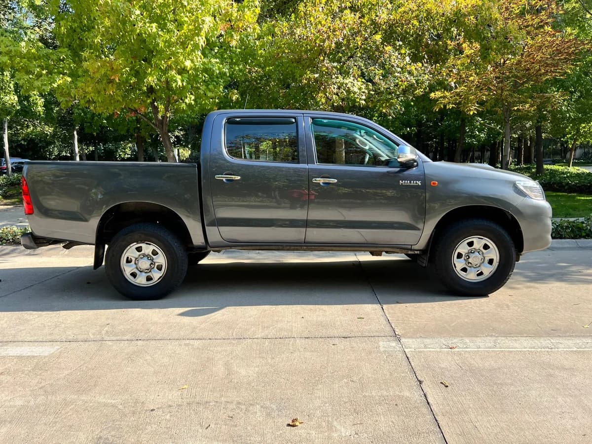 TOYOTA HILUX 2.5L DIESEL SR DC 4X2 (PERDIDA ASIMILADA) - Imagen 16