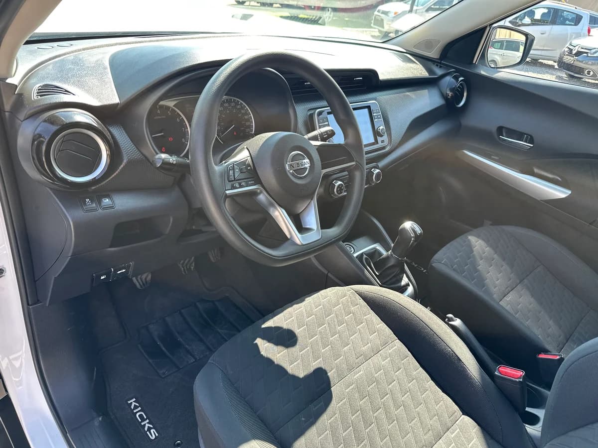 NISSAN KICKS 1.6 MANUAL SENSE, UNICO DUEÑO, MANTENCIONES - Imagen 14