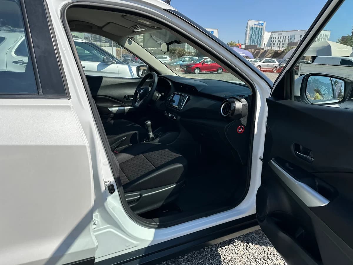 NISSAN KICKS 1.6 MANUAL SENSE, UNICO DUEÑO, MANTENCIONES - Imagen 22