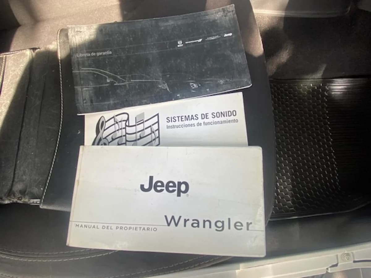 JEEP WRANGLER UNLTD Sahara 4x4 2.8 2015 - Imagen 18