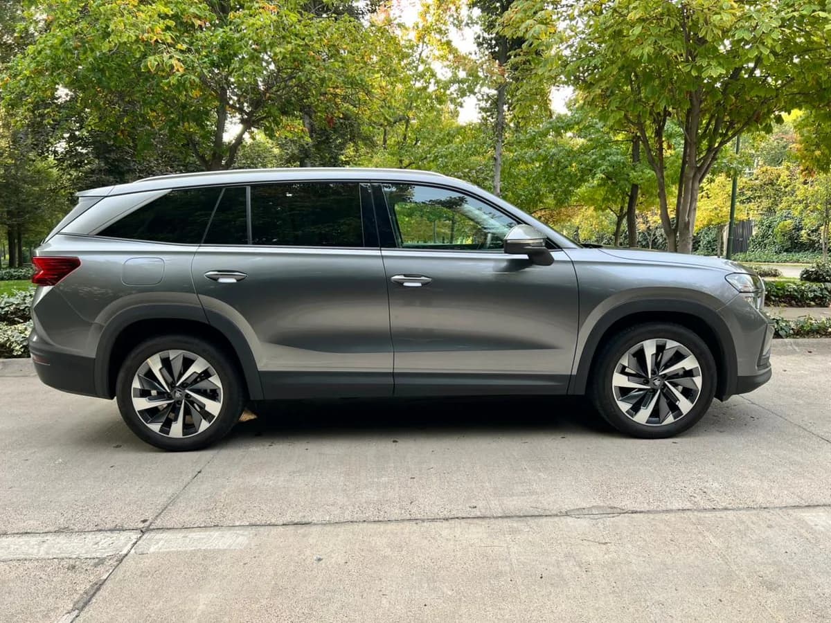 SKODA NEW KODIAQ 2.0L AUT 4X4 AÑO 2026 - Imagen 8