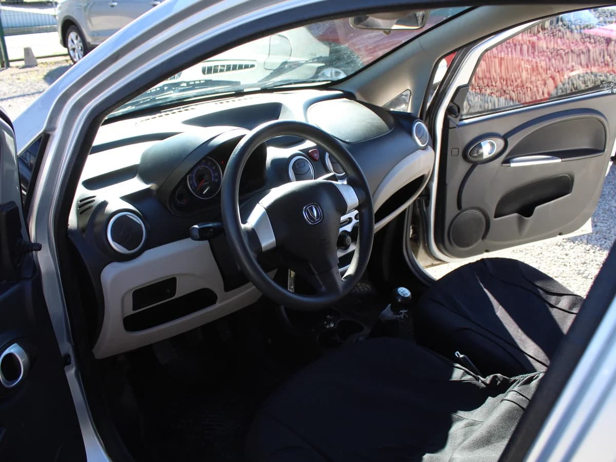CHANGAN CV1 1.0 2016 - Imagen 9