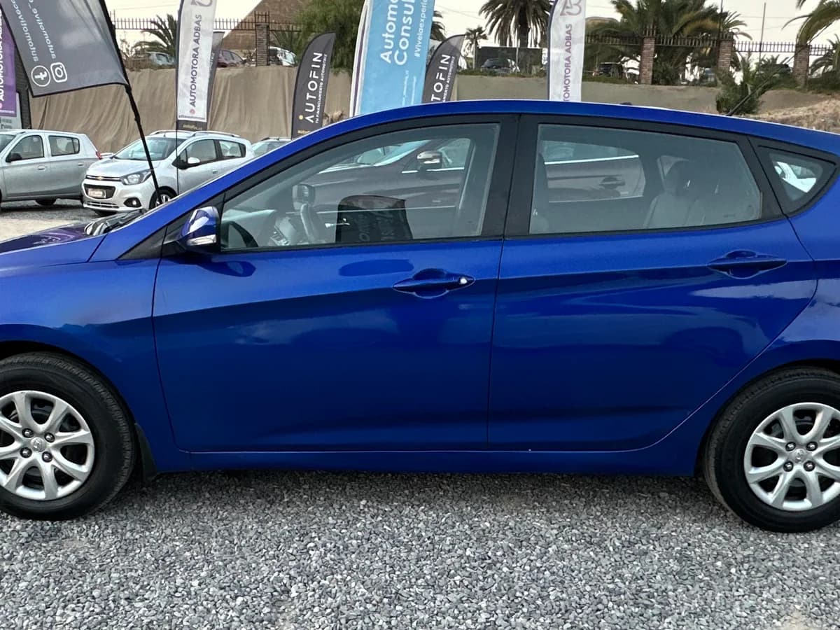 HYUNDAI ACCENT 1.4 RB HB GLS AC 2AB ABS - Imagen 8
