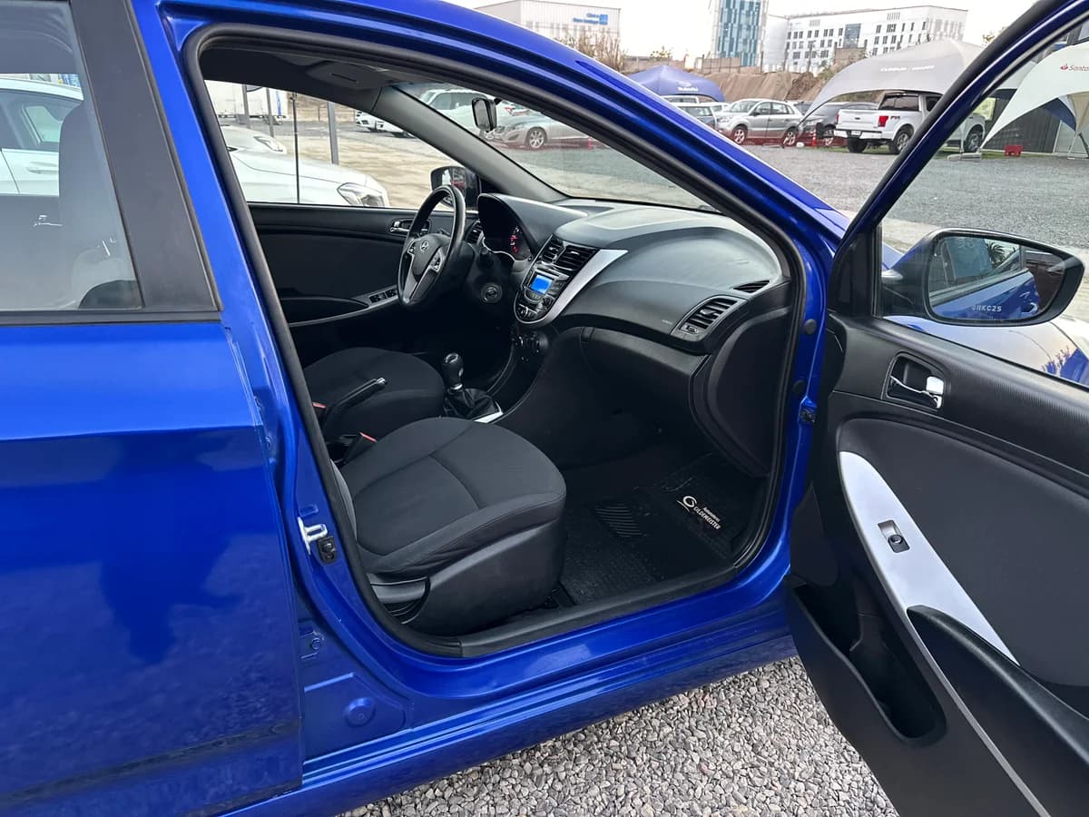 HYUNDAI ACCENT 1.4 RB HB GLS AC 2AB ABS - Imagen 23