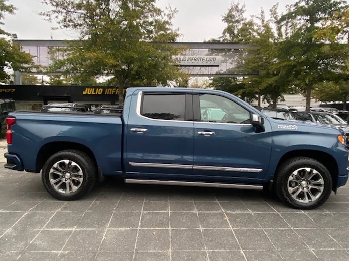 CHEVROLET SILVERADO Diesel 3.0 TD 2024 - Imagen 7