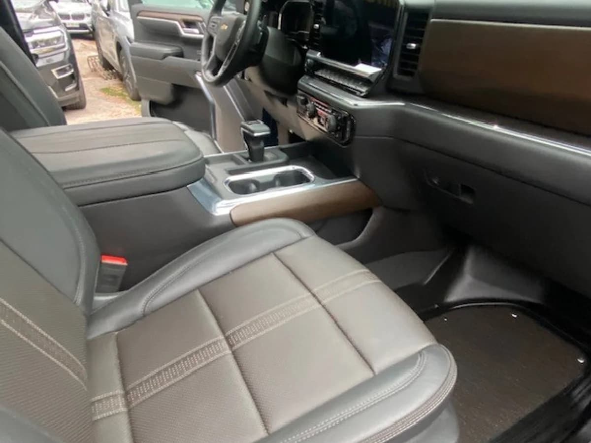 CHEVROLET SILVERADO Diesel 3.0 TD 2024 - Imagen 13