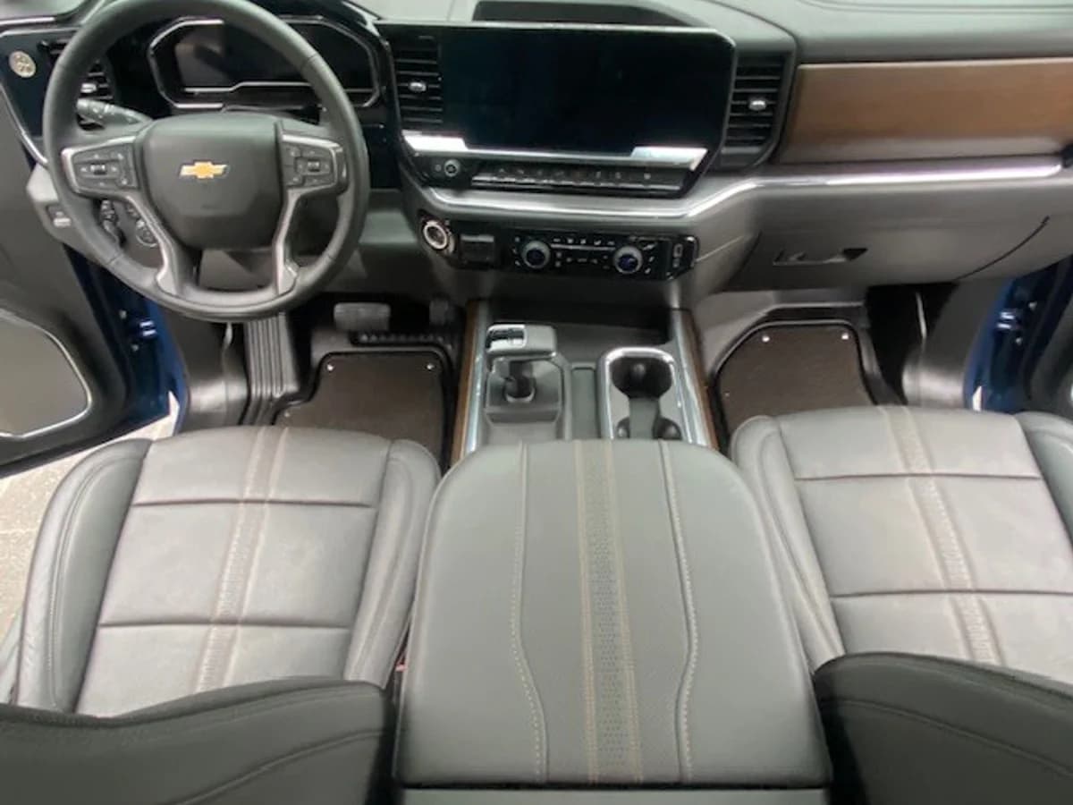 CHEVROLET SILVERADO Diesel 3.0 TD 2024 - Imagen 18