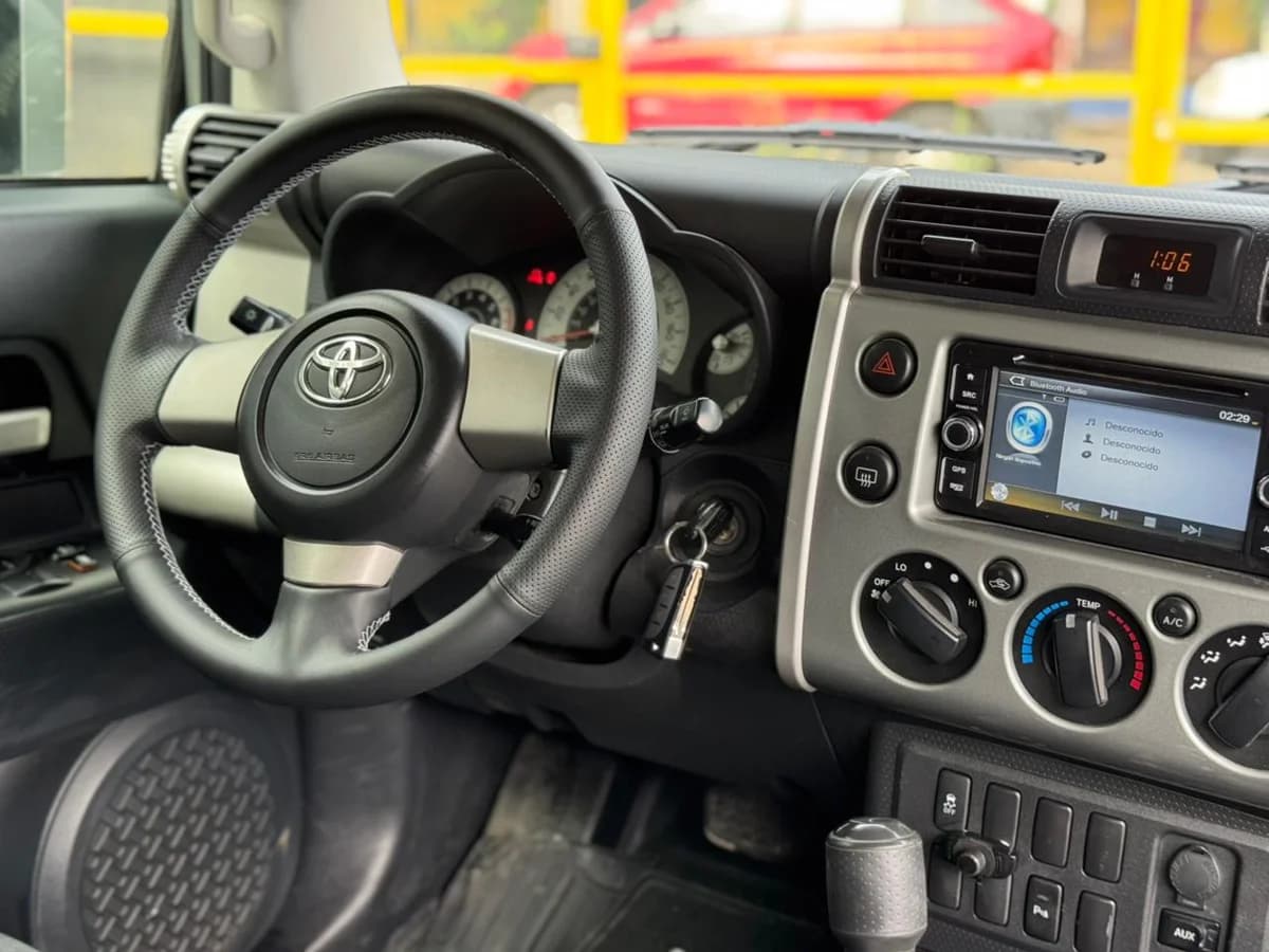 TOYOTA FJ CRUISER 2009 - Imagen 10