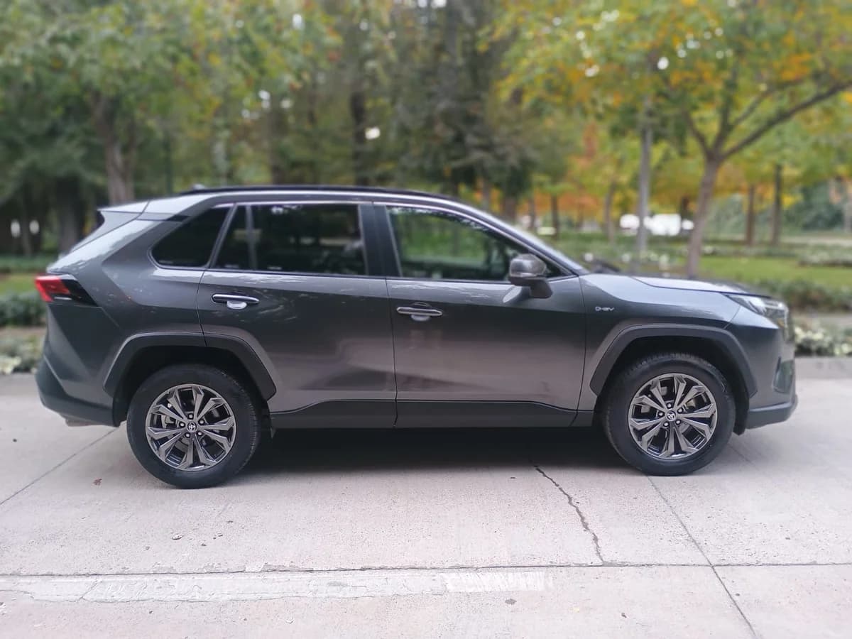 Toyota RAV4 2.5 Hybrid 4x2 CVT ( perdida por robo ) - Imagen 7