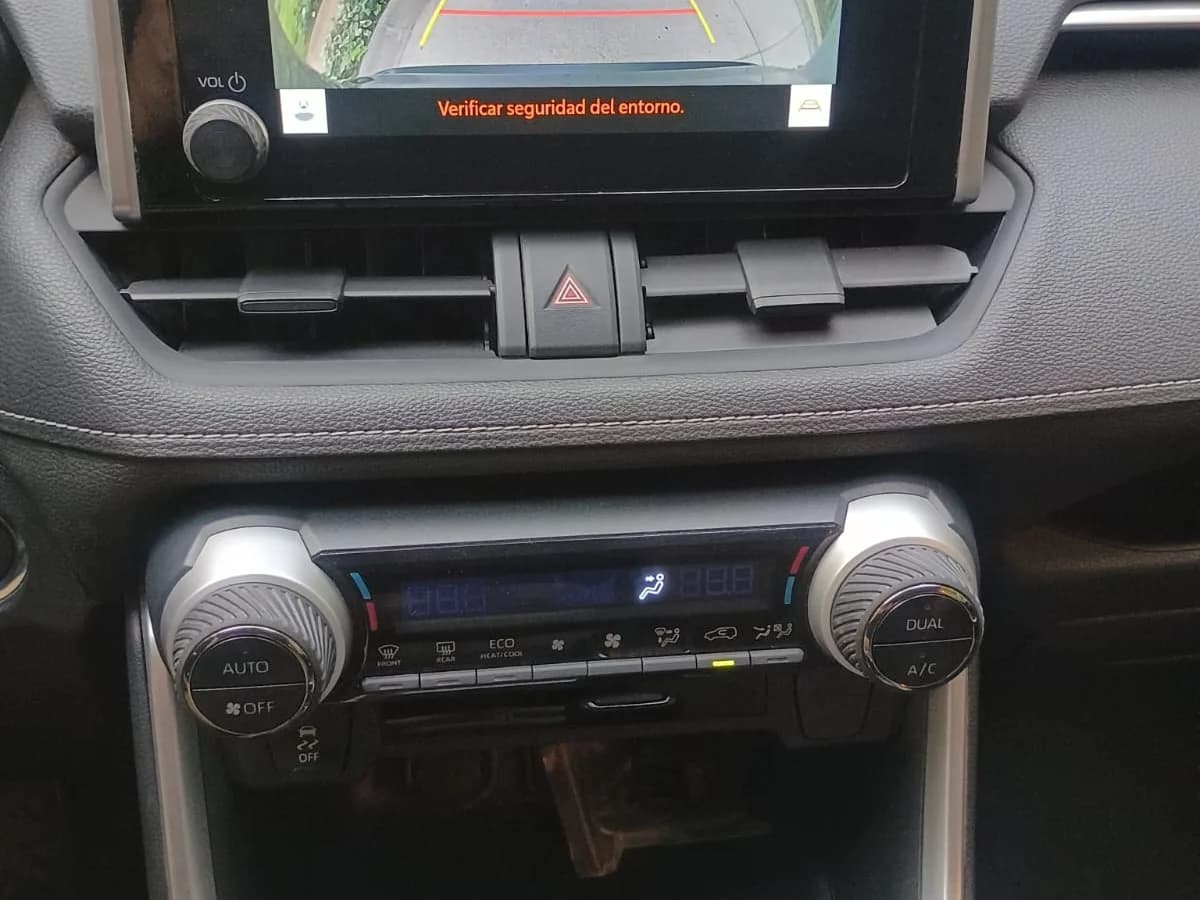 Toyota RAV4 2.5 Hybrid 4x2 CVT ( perdida por robo ) - Imagen 13