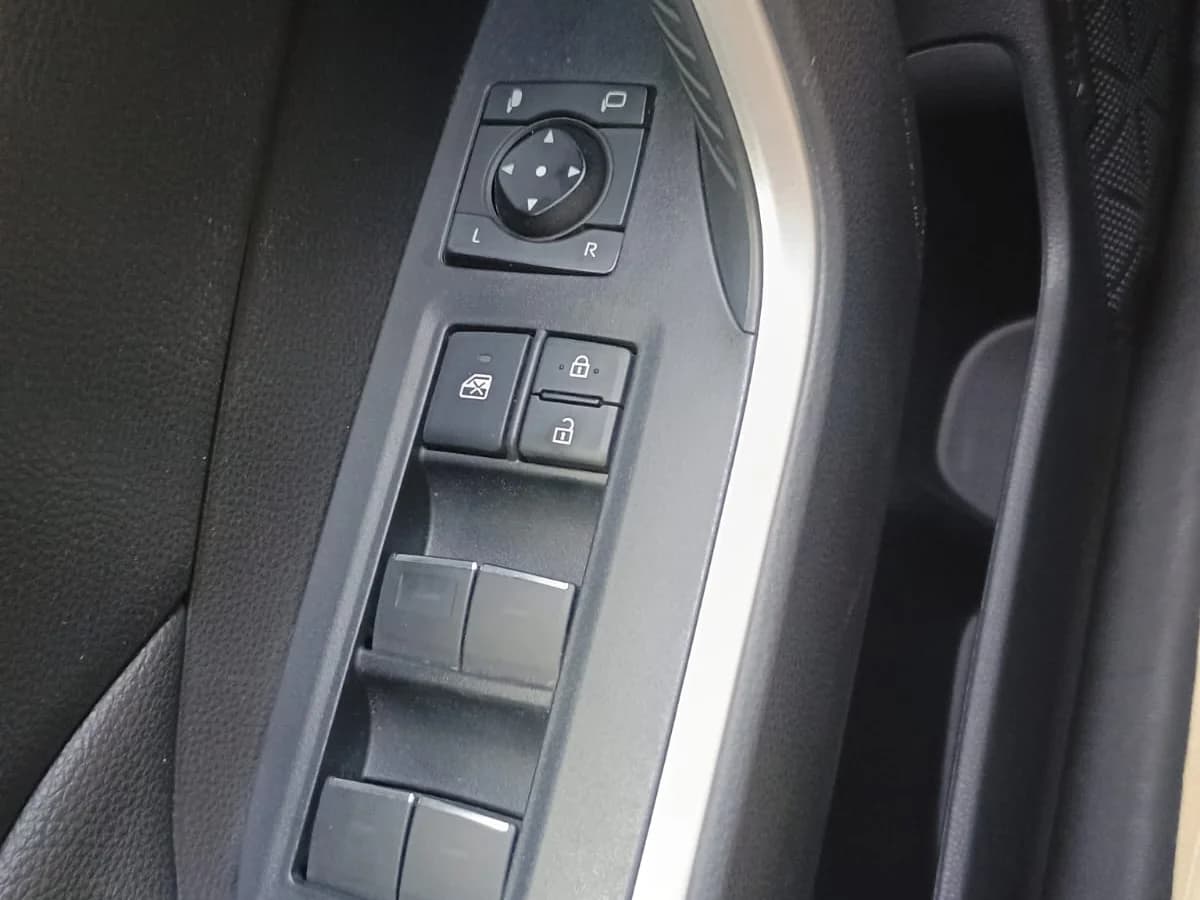 Toyota RAV4 2.5 Hybrid 4x2 CVT ( perdida por robo ) - Imagen 15