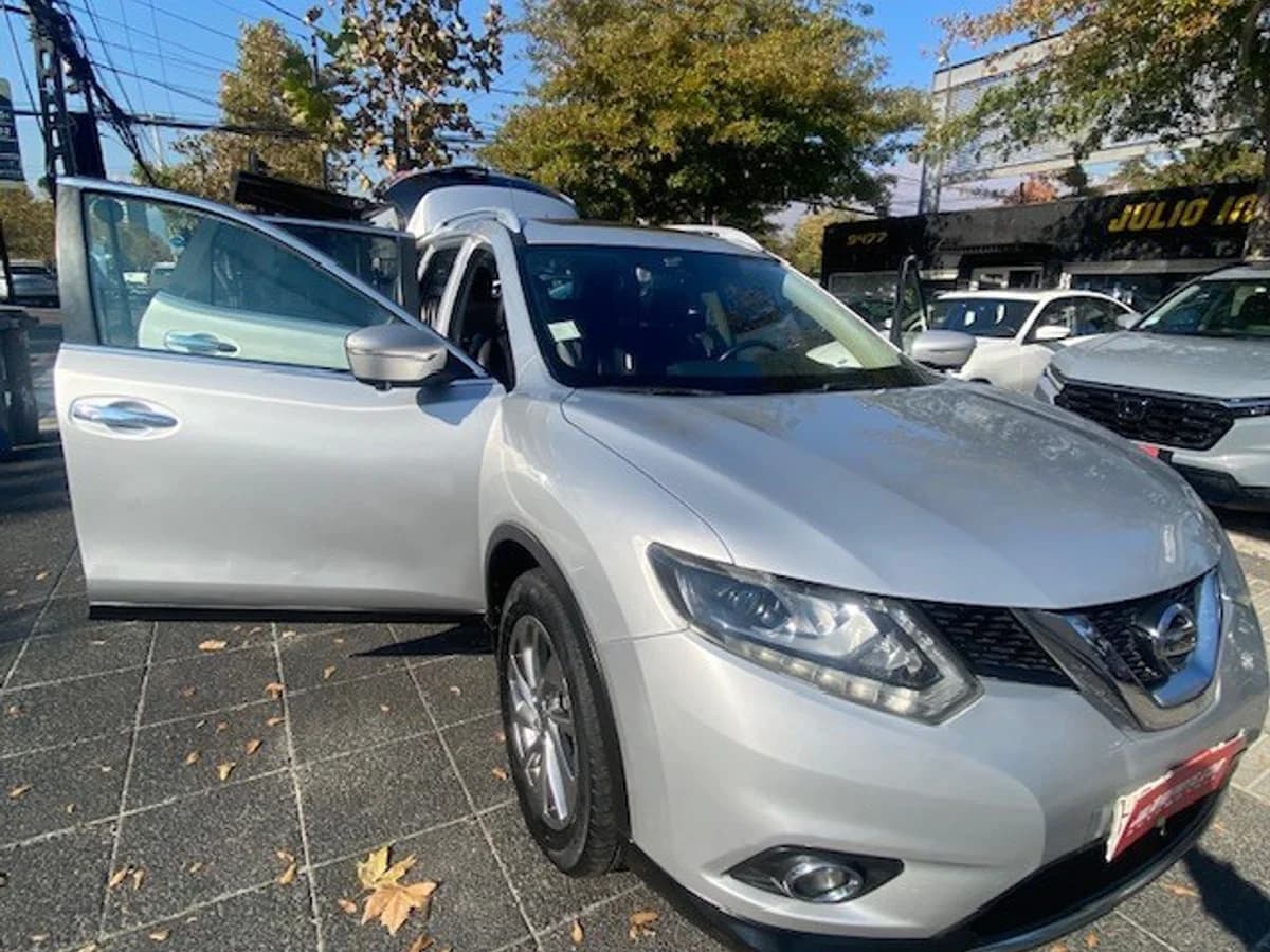 NISSAN X-TRAIL 2.5 Aut. 4x4 2015 - Imagen 10